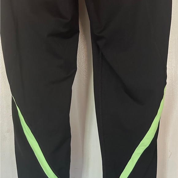 90 Degree Leggings - Picture 4 of 5